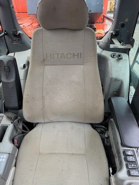 Hitachi ZX670 LC 5B