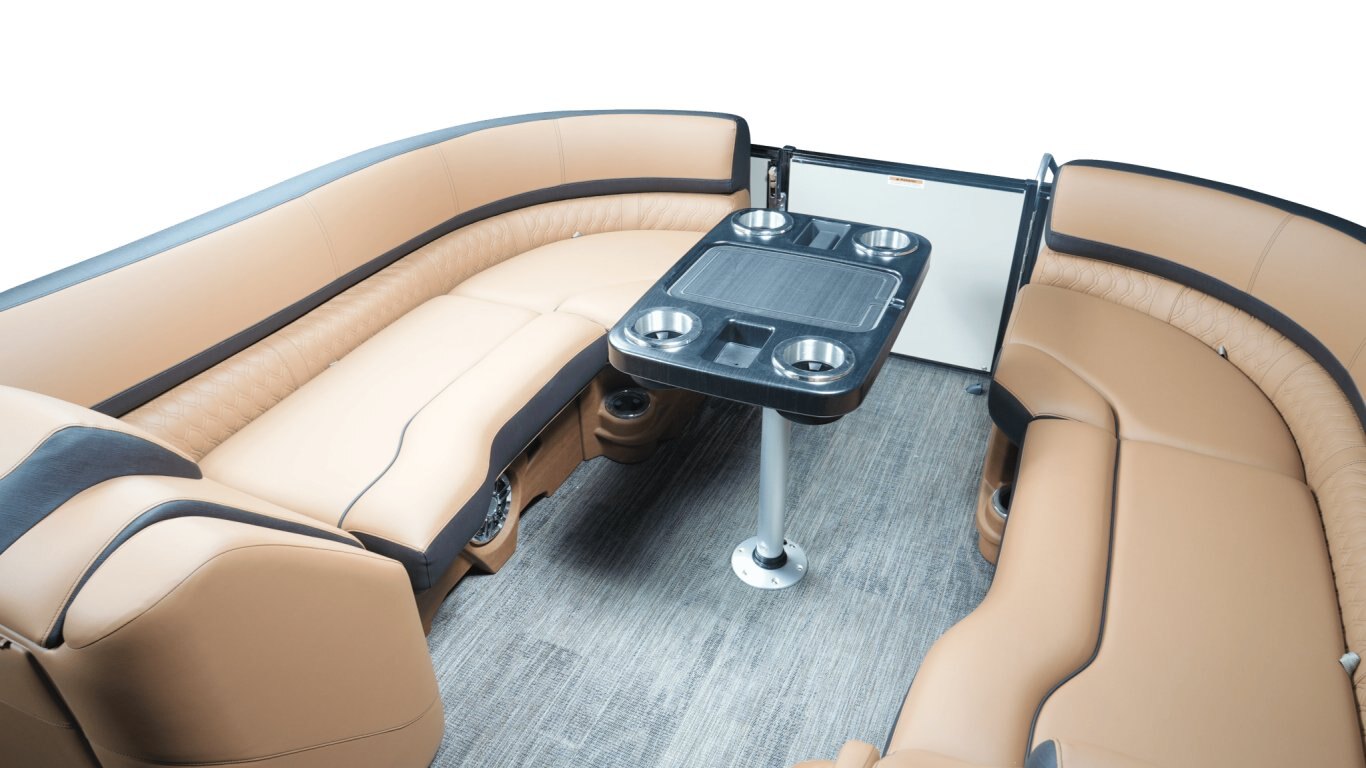 Legend Boats V Series Lounge Sport Pro