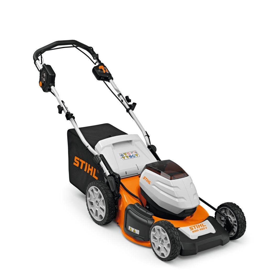 STIHL RMA 460 V SELF PROPELLED LAWN MOWER with AK 30 and AL 101