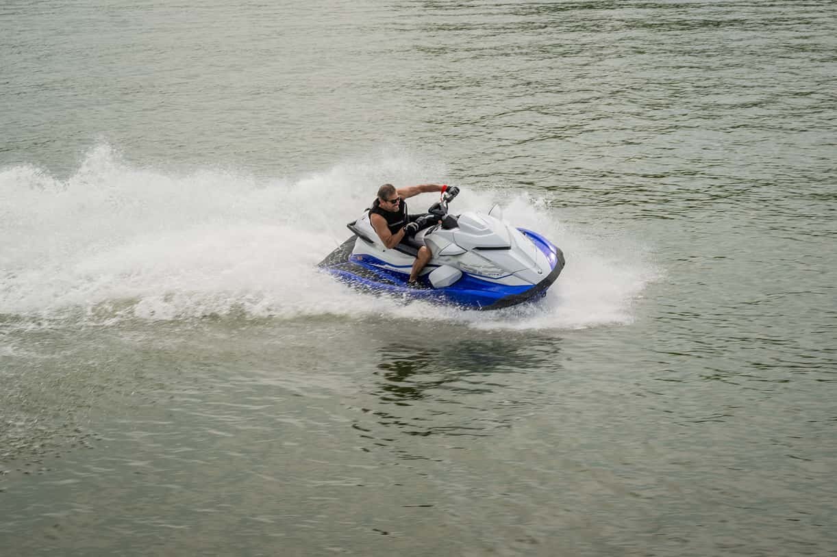 2025 Yamaha GP SVHO White/Racing Blue