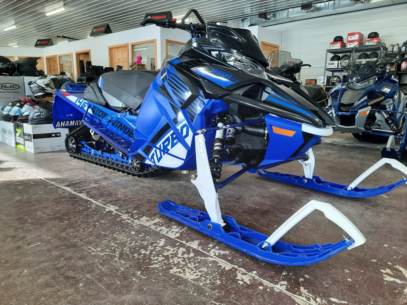 2024 YAMAHA SIDEWINDER X-TX LE 146