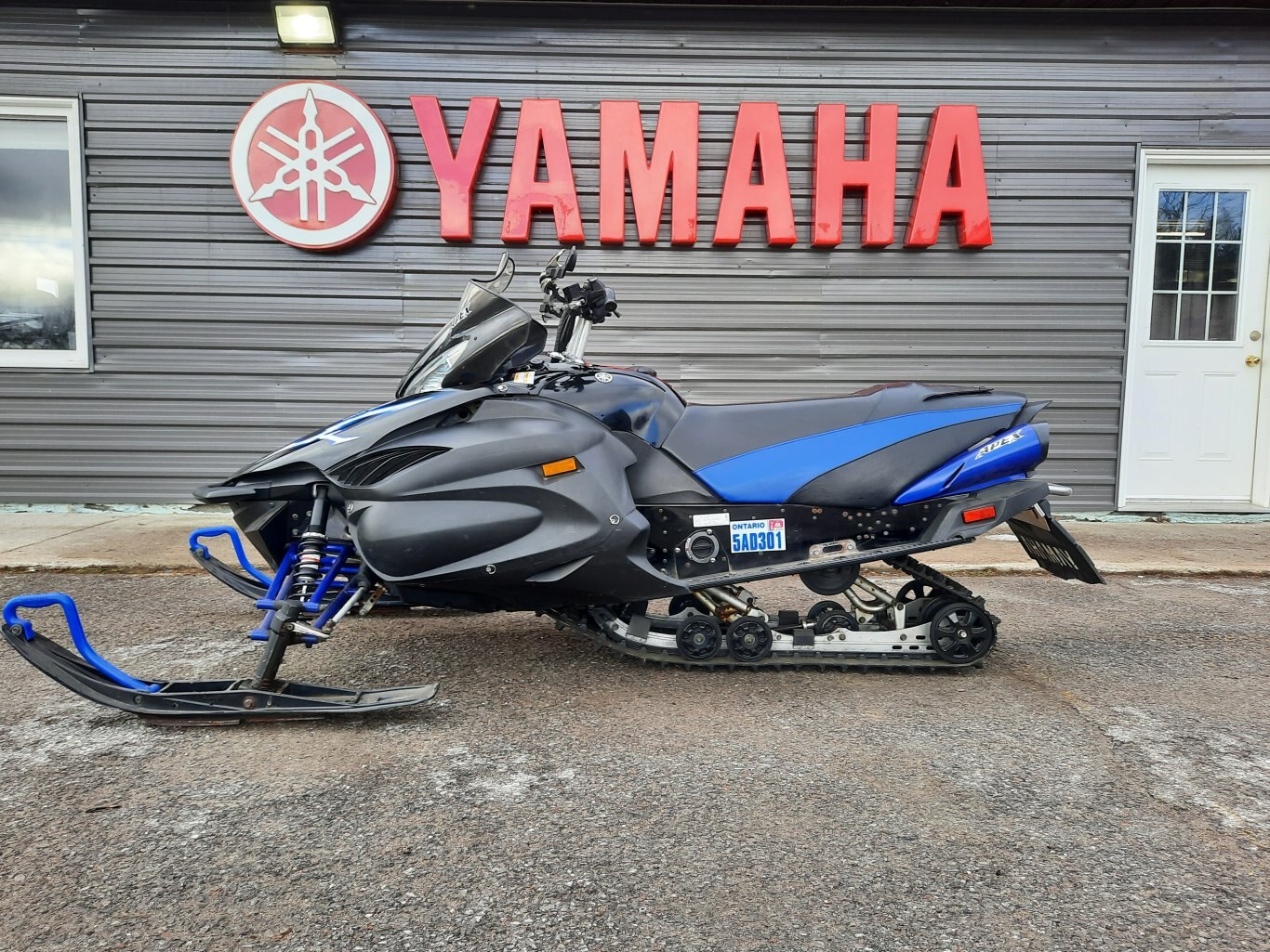 2008 YAMAHA APEX