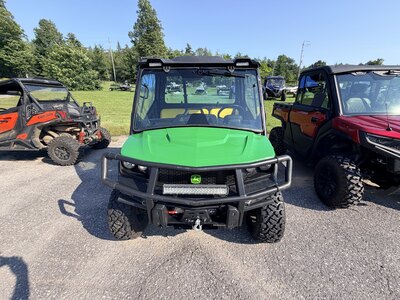2022 JOHN DEERE+FULL CAB