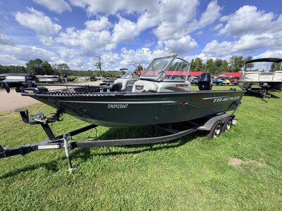 2017 TRACKER V18 TARGA 150HP