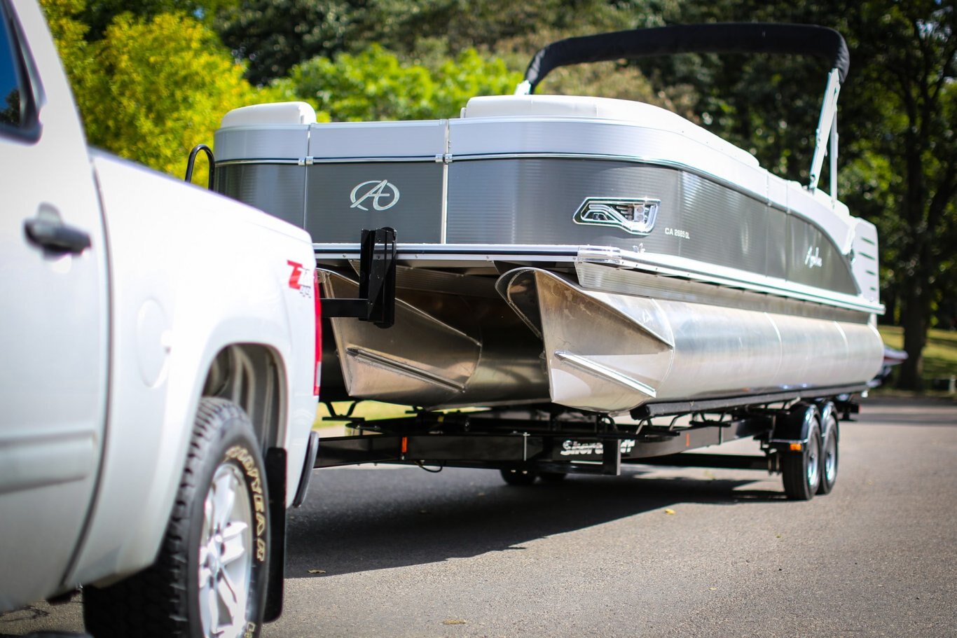 ShoreLand'r Pontoon Trailers