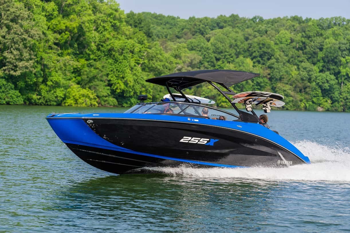 2026 Yamaha 255XD Black