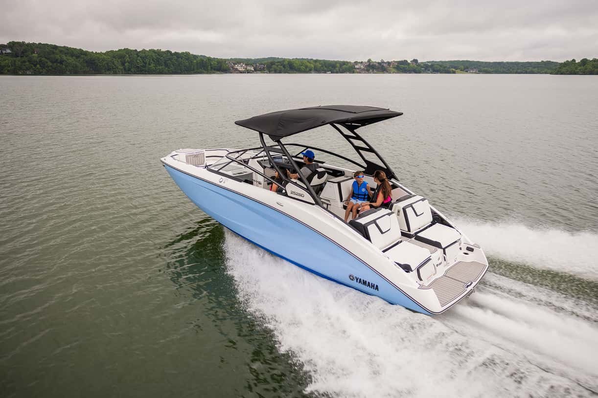 2026 Yamaha 252SD Powder Blue