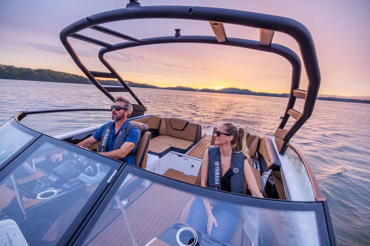 2026 Yamaha 222SD Yacht Blue