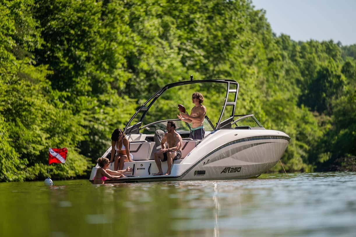 2027 Yamaha AR250 Dolphin Grey