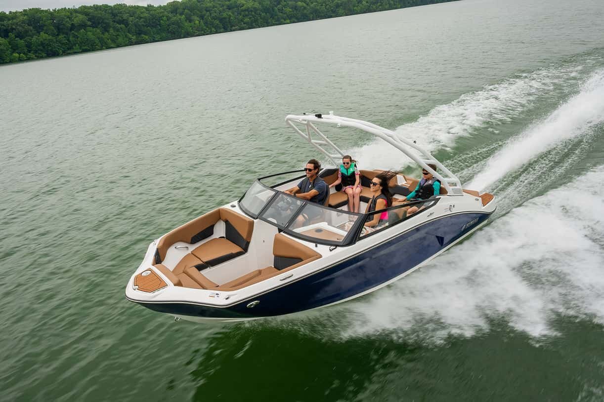 2027 Yamaha 205SD White