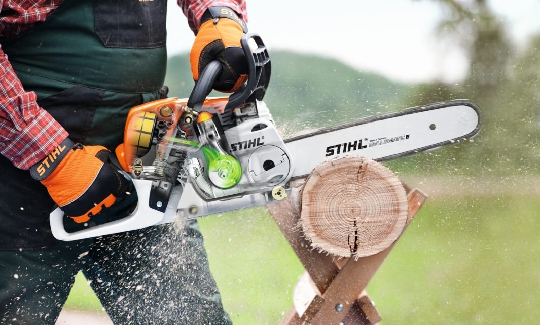 STIHL MS 251 CHAIN SAW 16