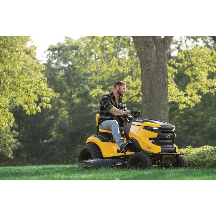 Cub Cadet XT1 ST54