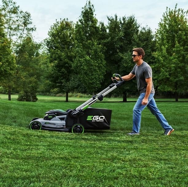 EGO POWER+ Mower 22 Super Composite Deck Select Cut™ System with Peak Power Kit (Two 6Ah Batteries) LM2244SP 2