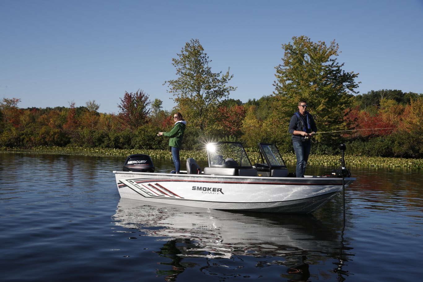 Smoker Craft ADVENTURER 20GLS WHITE WITH RED ACCENT