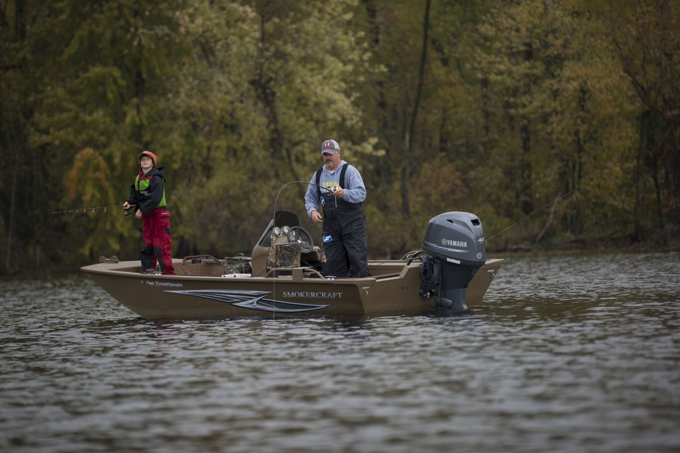 Smoker Craft SPORTSMAN1660 PRO (SHOWN WT/OPT FISHING SEATS)