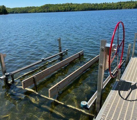 Manual Pontoon Boat Lift