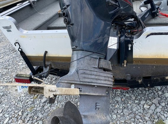 2015 Lund 1675 Pro Guide w/an Evinrude 60hp E tec