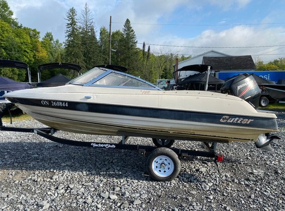 2006 Cutter Bowrider XL169