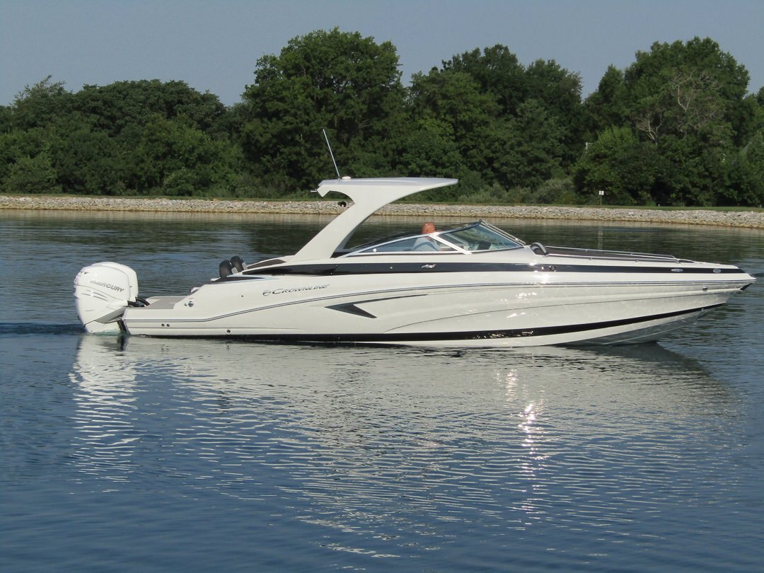 Crownline XSS Series 330 XSS