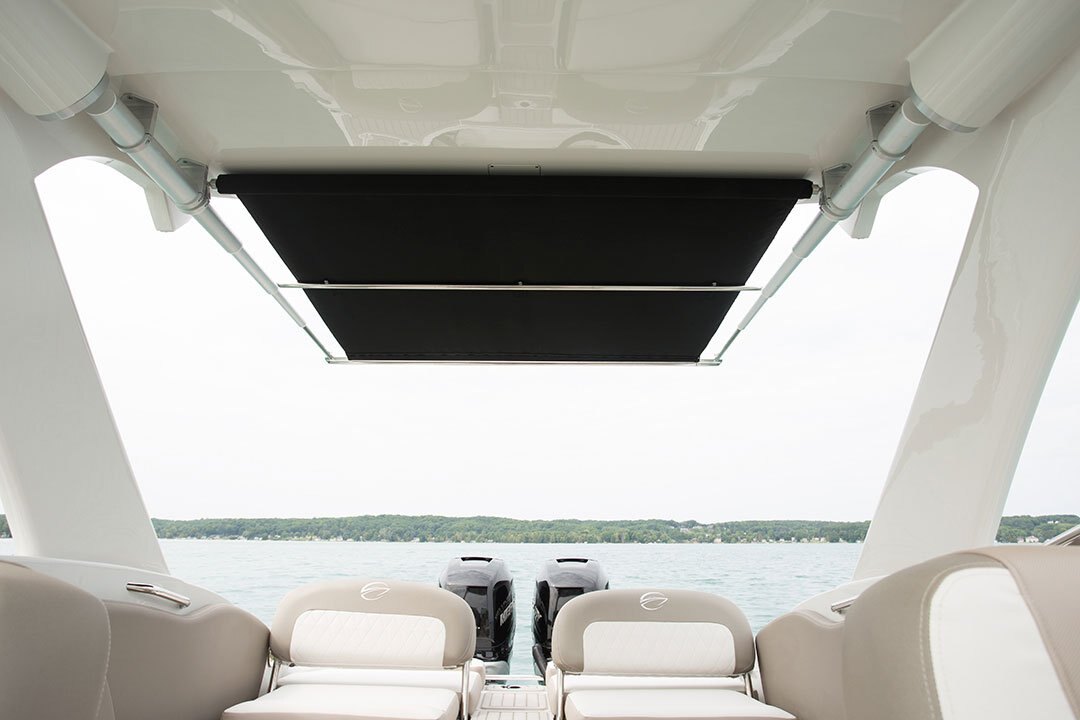 Crownline EXS Series E305 XS