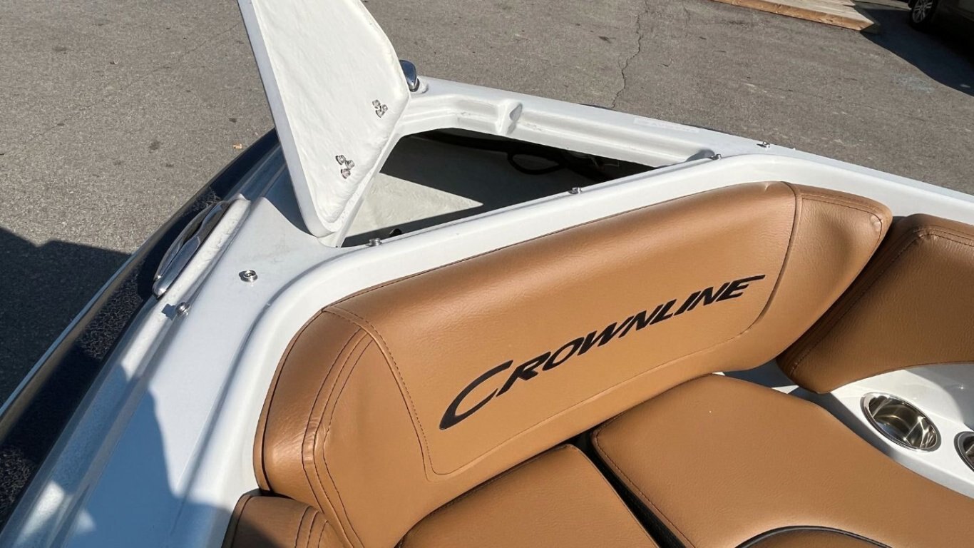 2024 Crownline 210 SS