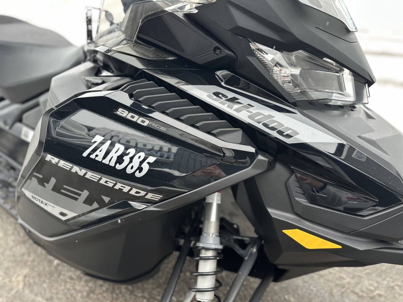 2019 SKI DOO Renegade