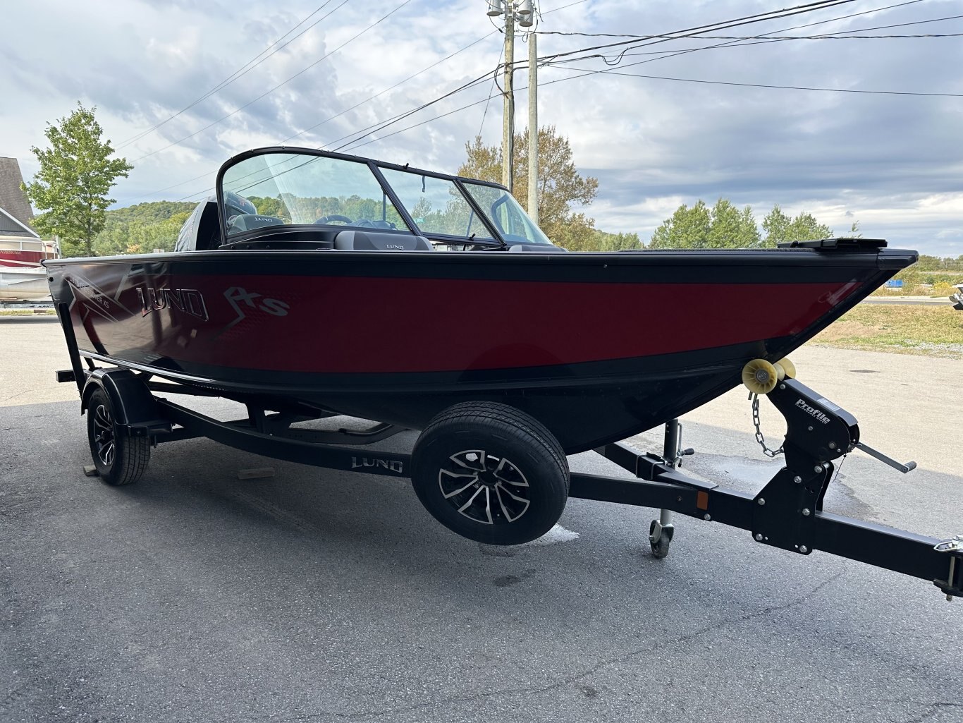 2025 Lund Crossover XS 1875 Mercury 175HP PRO XS