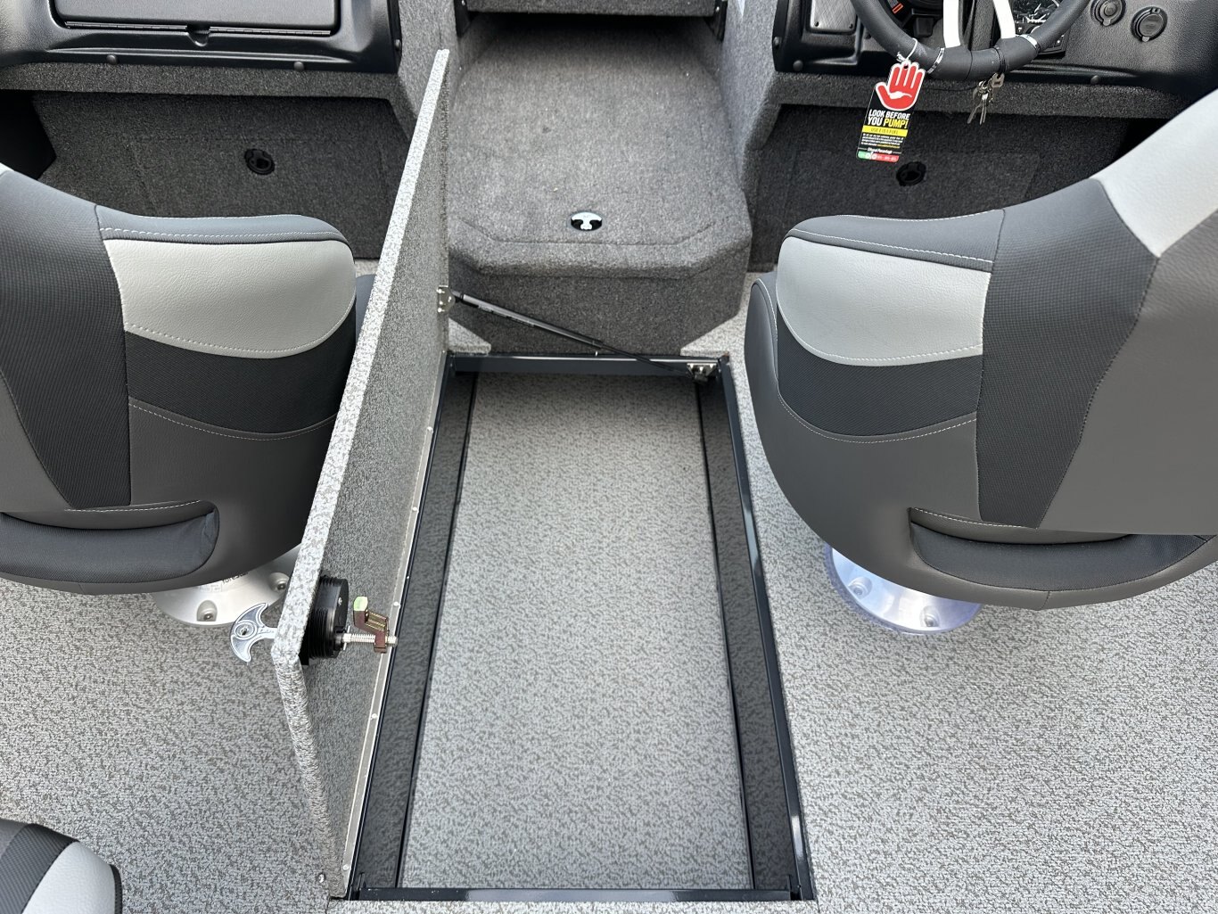 2025 Lund Crossover XS 1875 Mercury 175HP PRO XS