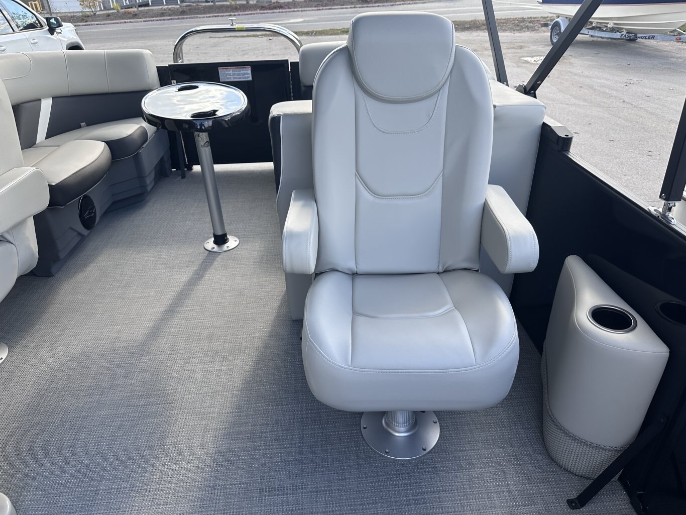 2025 Sylvan Mirage X1 Tri Toon 175HP Yamaha VMAX SHO