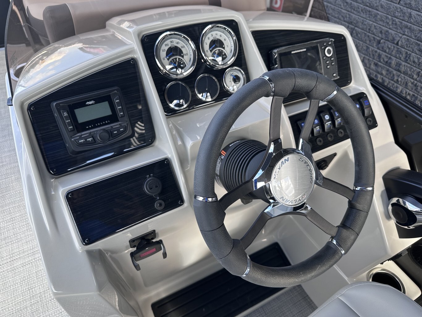 2025 Sylvan Mirage X1 Tri Toon 175HP Yamaha VMAX SHO