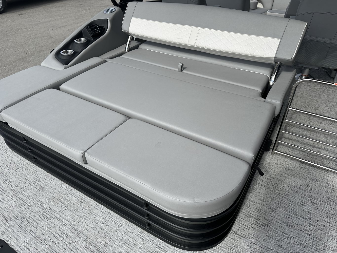 2026 BENNINGTON 23LTSB 250HP YAMAHA