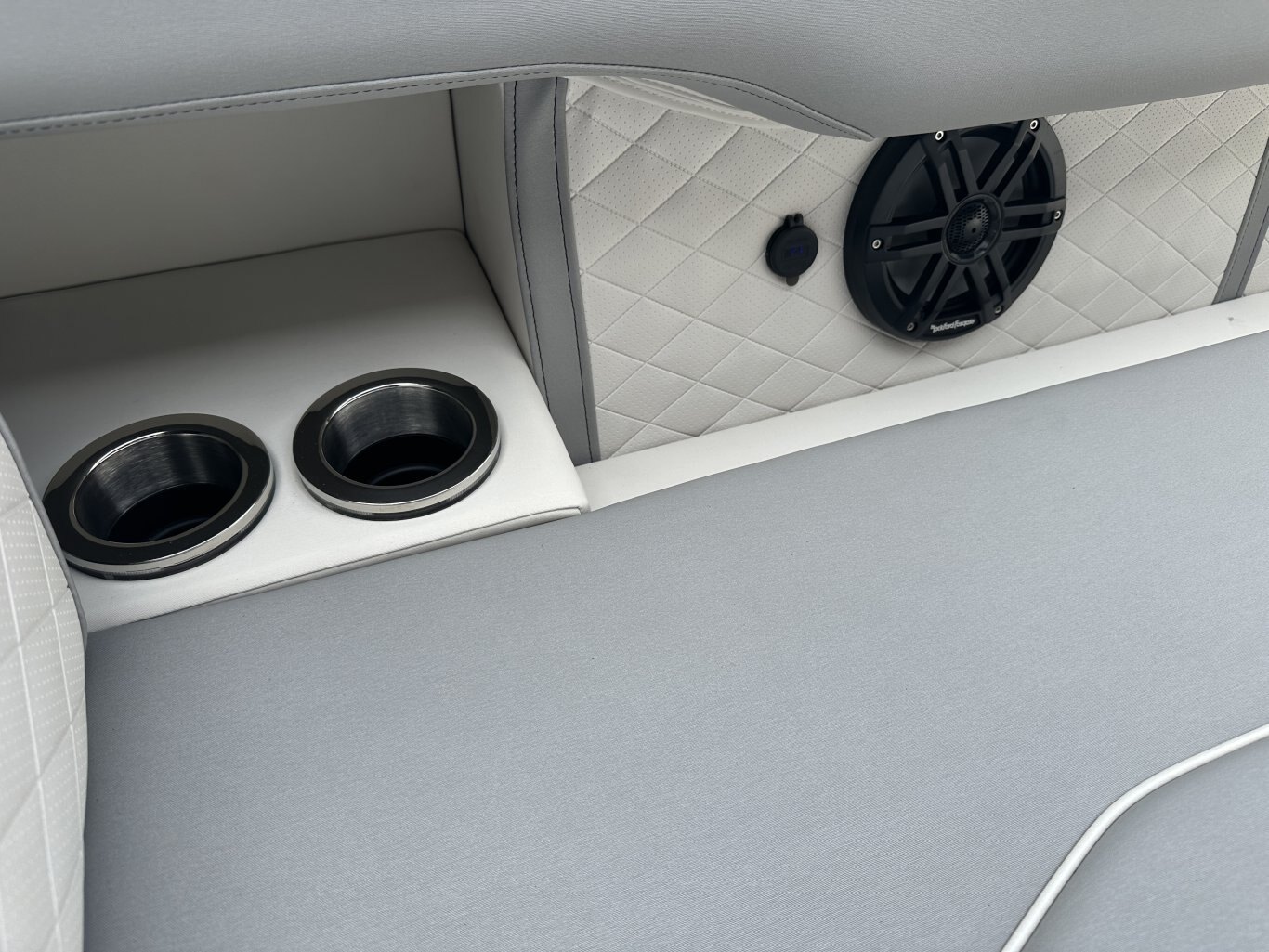 2026 BENNINGTON 23LTSB 250HP YAMAHA