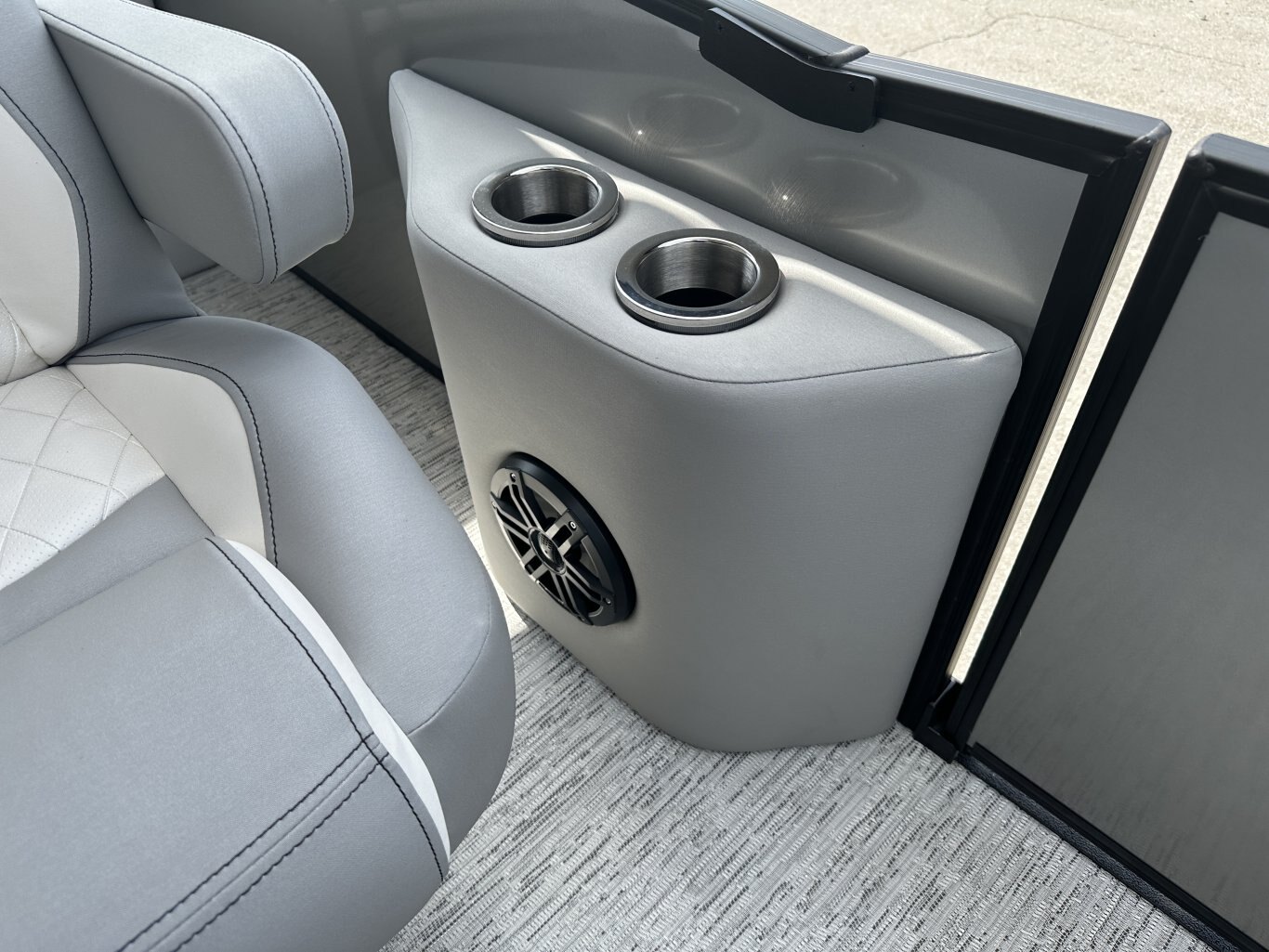 2026 BENNINGTON 23LTSB 250HP YAMAHA