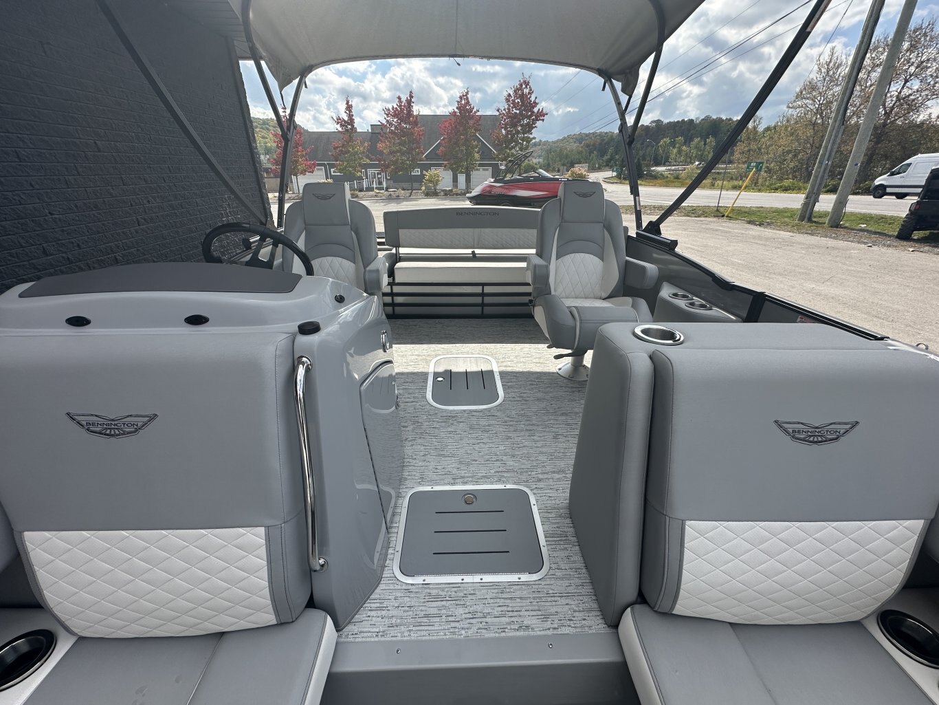 2026 BENNINGTON 23LTSB 250HP YAMAHA