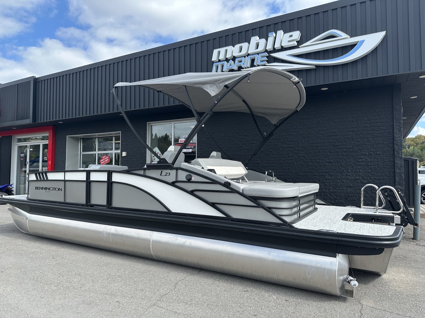 2026 BENNINGTON 23LTSB 250HP YAMAHA