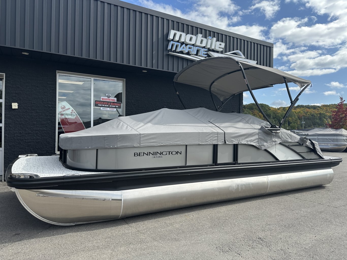 2026 BENNINGTON 23LTSB 250HP YAMAHA