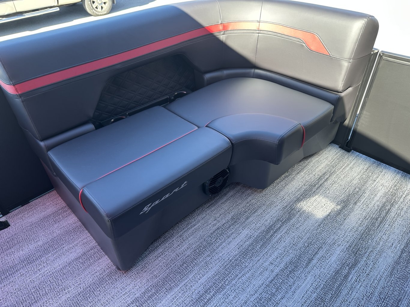 2026 Bennington 20SL TRI TOON 115HP YAMAHA VMAX SHO