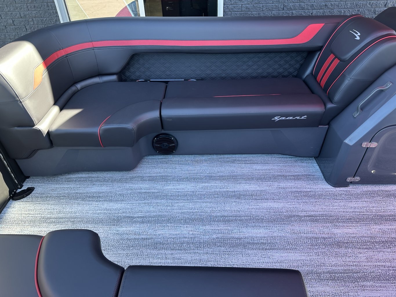 2026 Bennington 20SL TRI TOON 115HP YAMAHA VMAX SHO