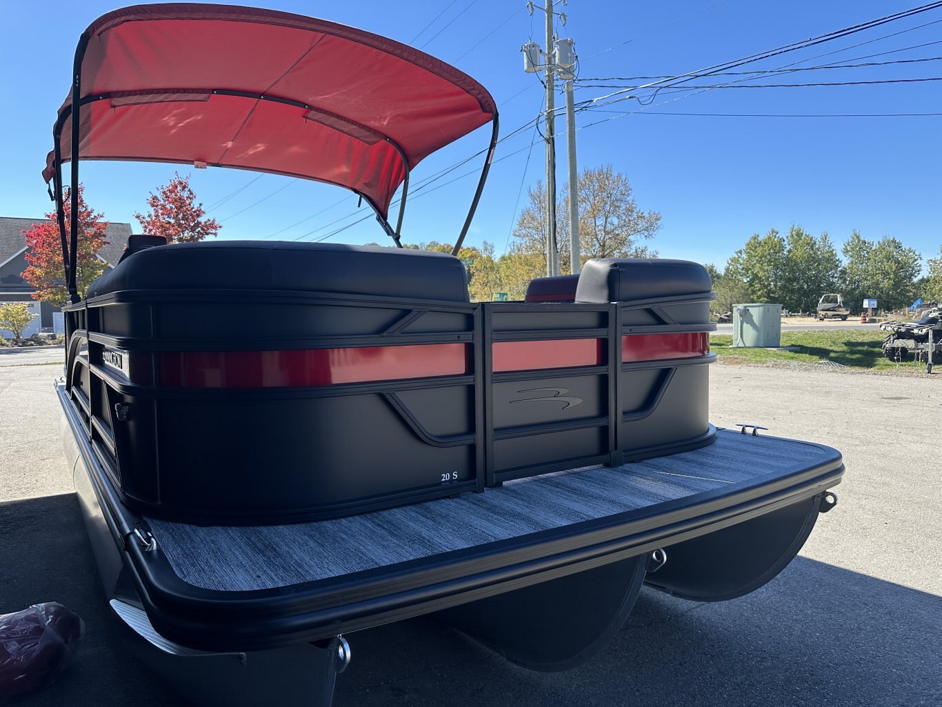 2026 Bennington 20SL TRI TOON 115HP YAMAHA VMAX SHO