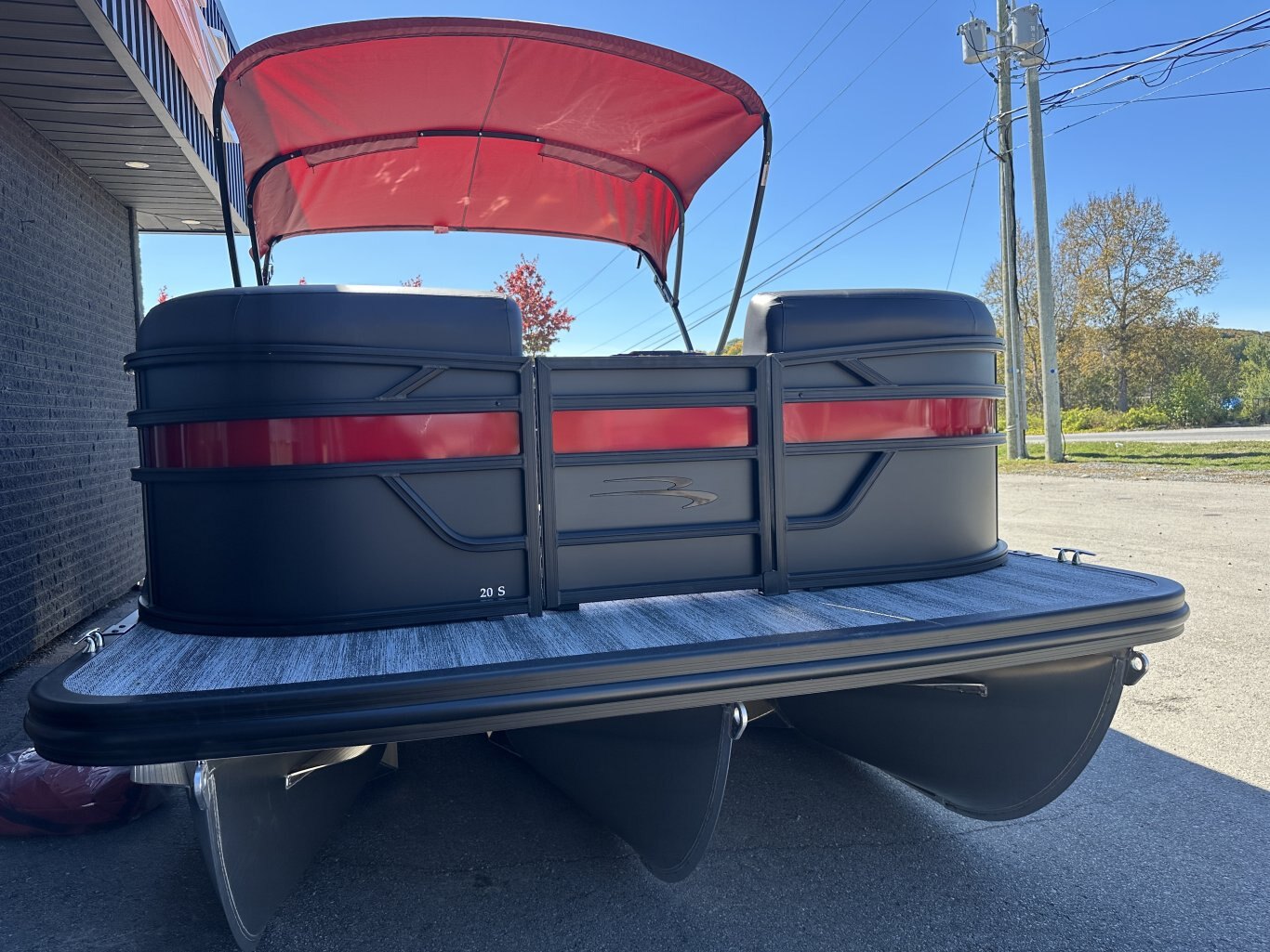 2026 Bennington 20SL TRI TOON 115HP YAMAHA VMAX SHO