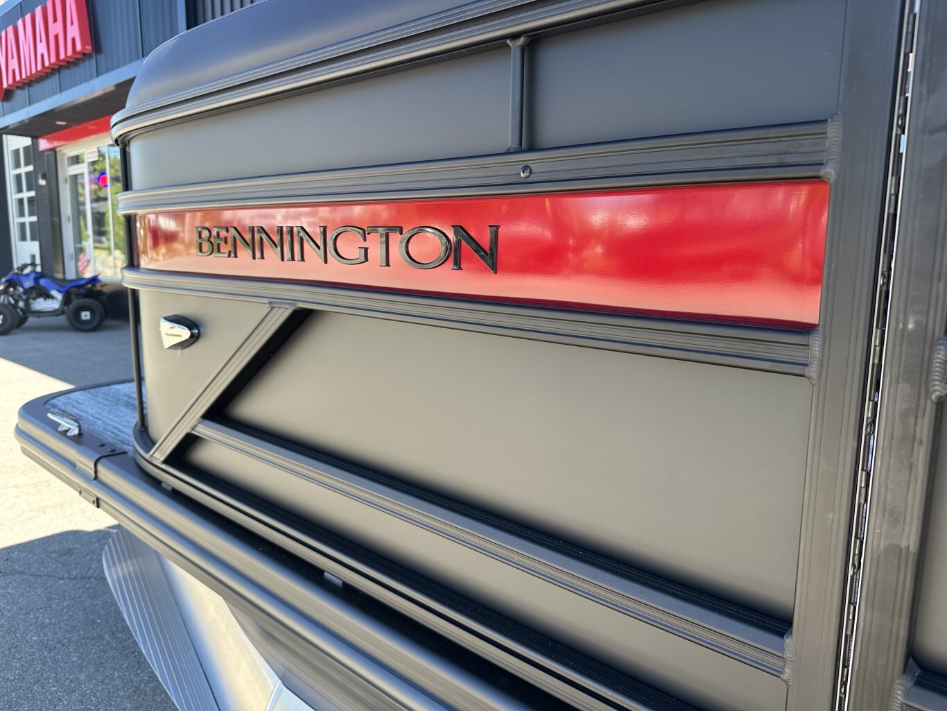 2026 Bennington 20SL TRI TOON 115HP YAMAHA VMAX SHO