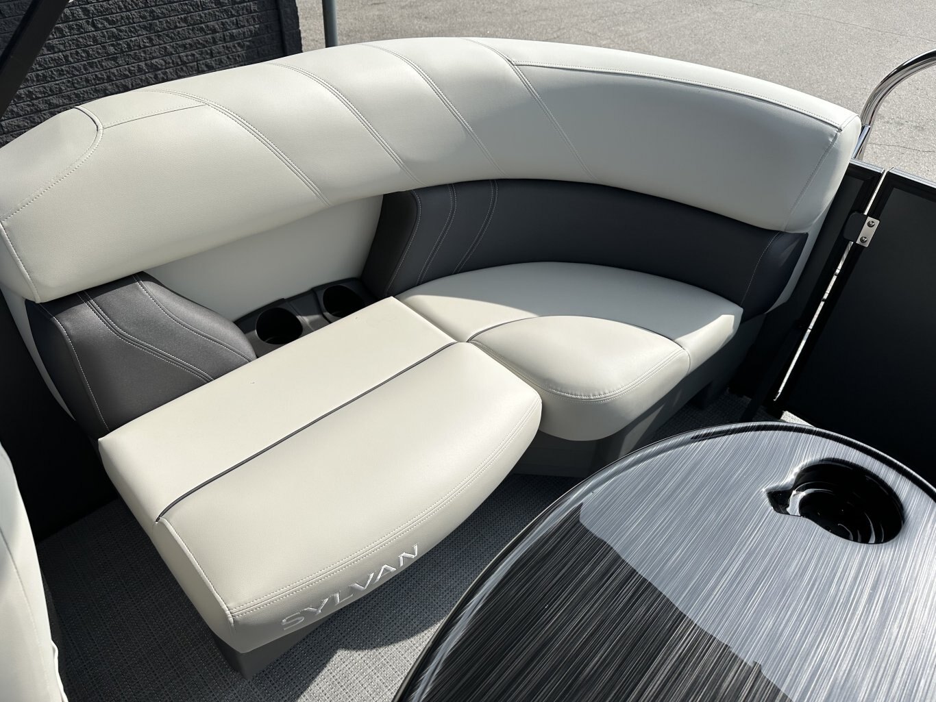 2026 SYLVAN MIRAGE 820 LZ 90HP YAMAHA VMAX SHO