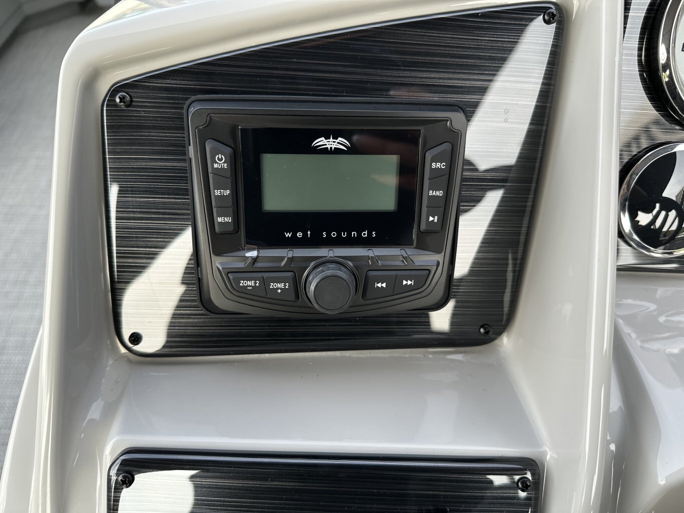 2026 SYLVAN MIRAGE 820 LZ 90HP YAMAHA VMAX SHO