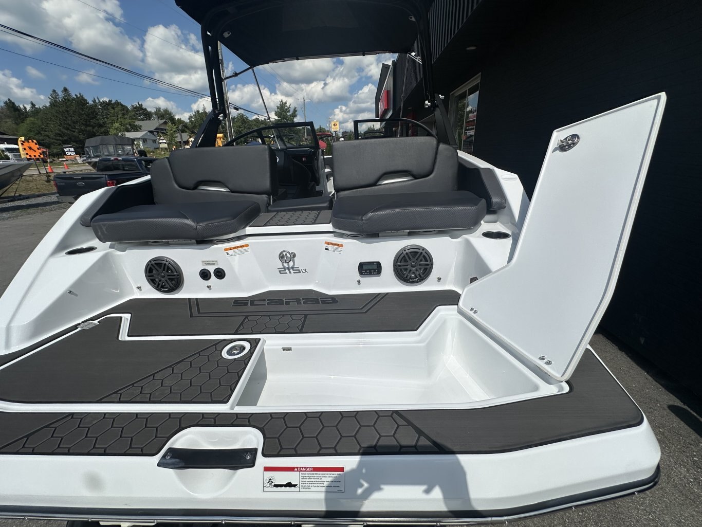 2026 SCARAB 215 LX WAKE