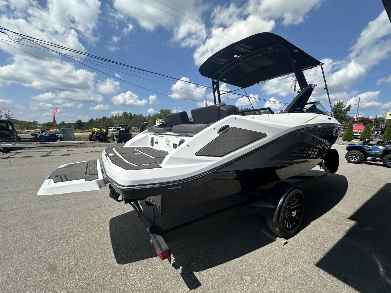 2026 SCARAB 215 LX WAKE