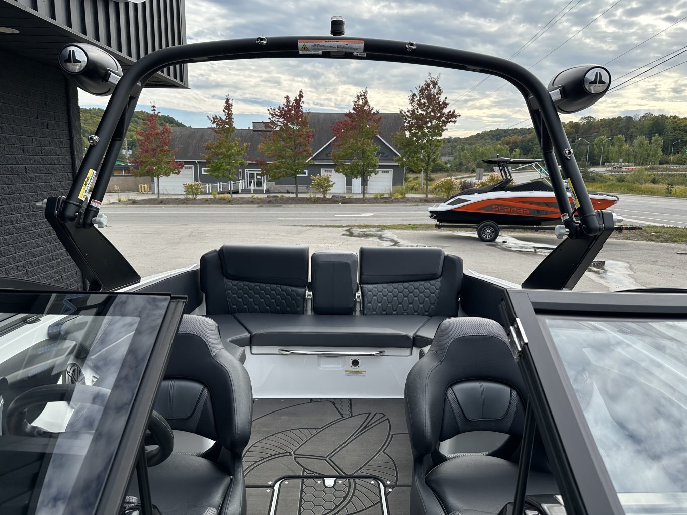 2026 SCARAB 215 LX WAKE