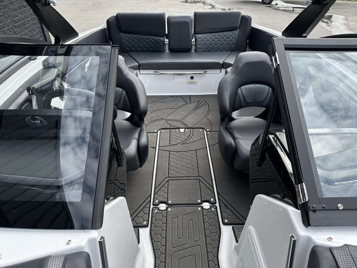 2026 SCARAB 215 LX WAKE