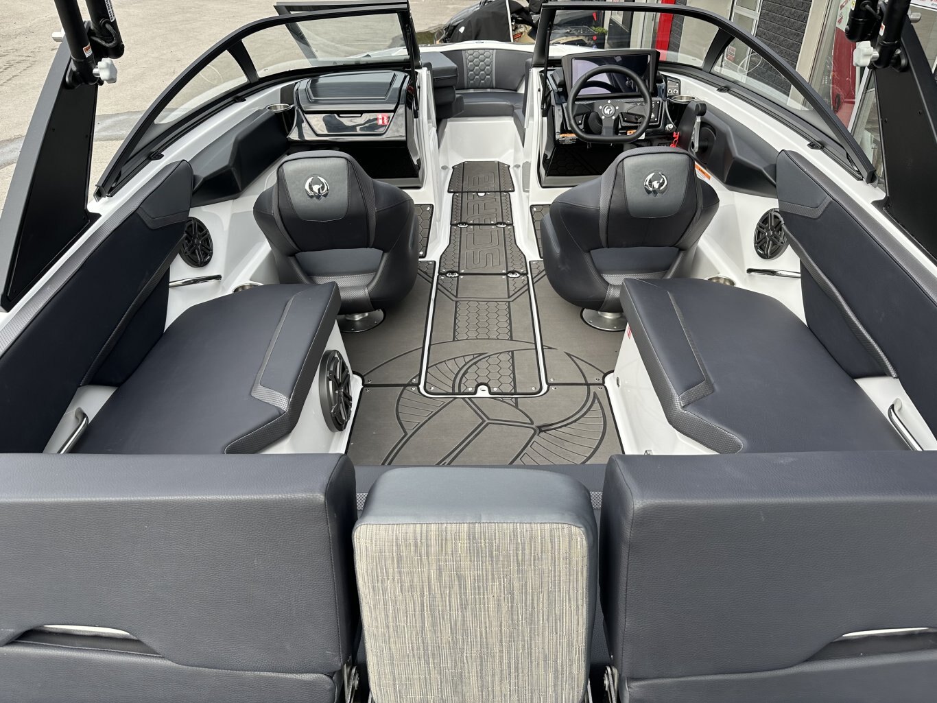 2026 SCARAB 215 LX WAKE