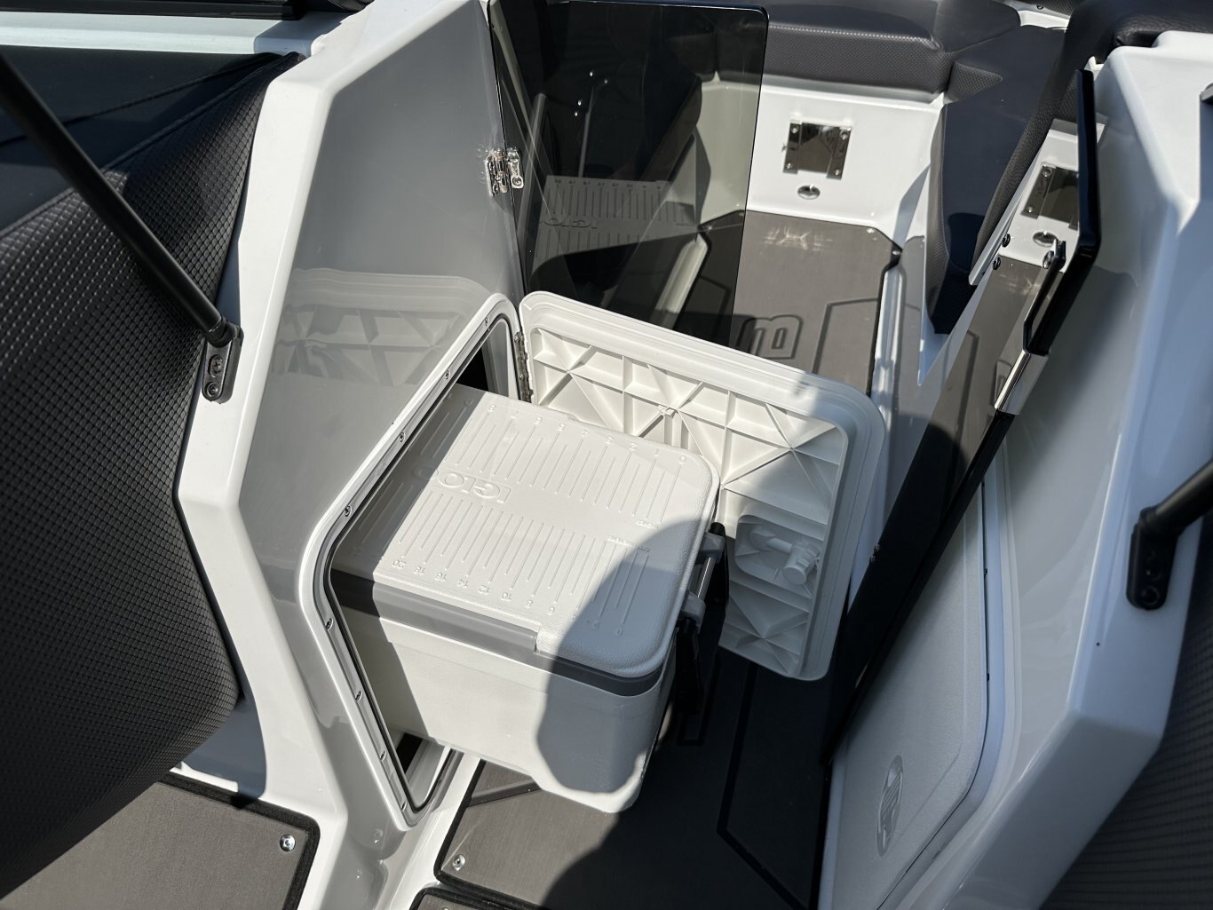 2026 SCARAB 235 LX WAKE