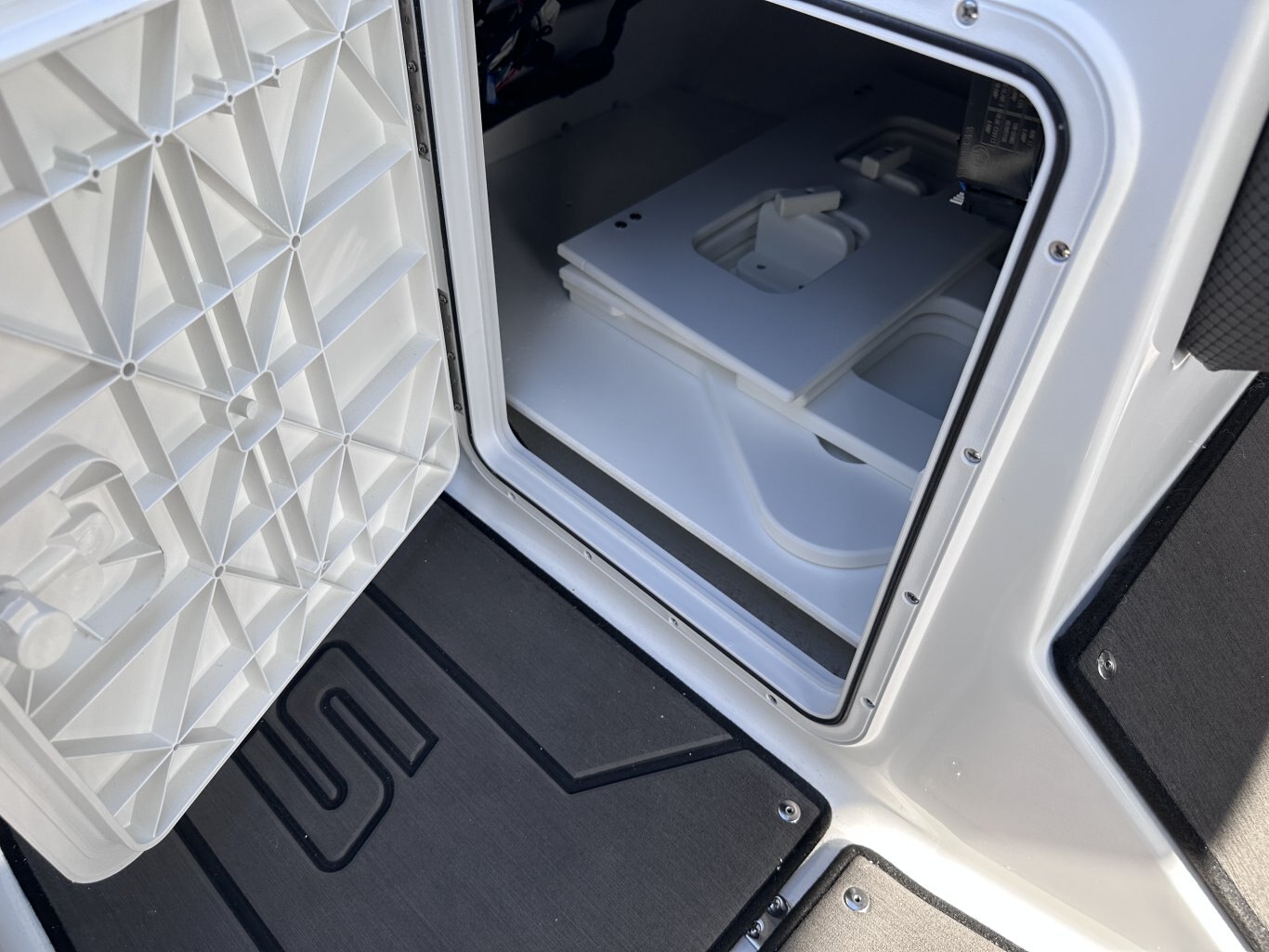 2026 SCARAB 235 LX WAKE